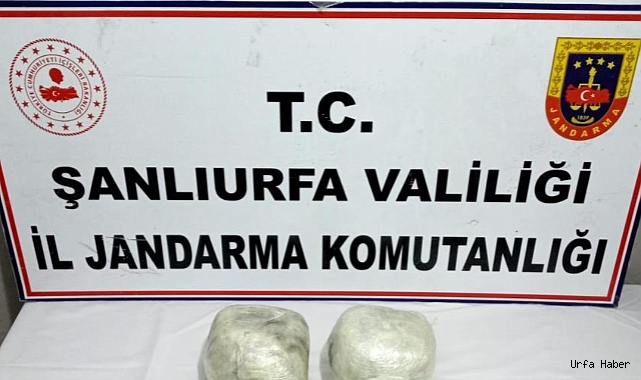YOLCU OTOBÜSÜNDE BEŞ KİLO YASAKLI MADDE ELE GEÇİRİLDİ
