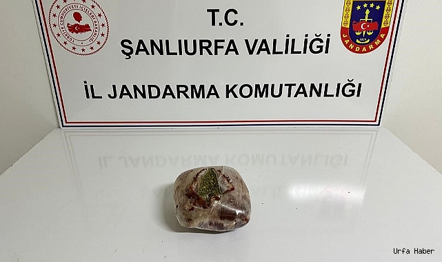 YOLCUNUN ÇANTASINDAN UYUŞTURUCU ÇIKTI