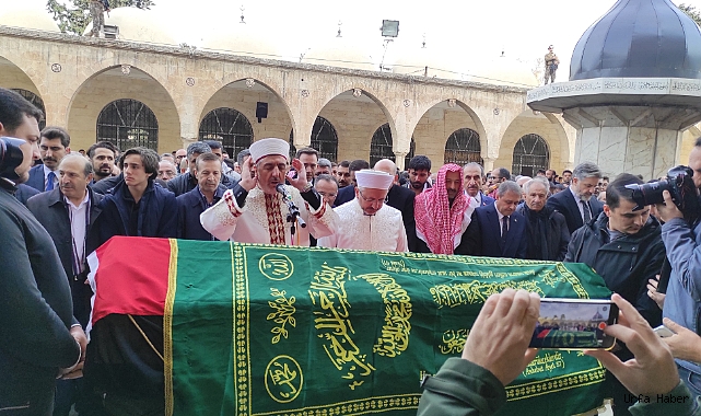 ESKİ MİLLETVEKİLİ HALİL ÖZCAN SON YOLCULUĞUNA UĞURLANDI