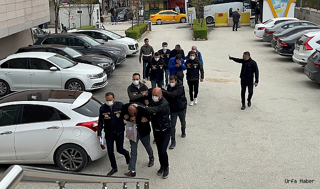 22 KİŞİYİ DOLANDIRAN ŞAHISLARA 150 YIL HAPİS CEZASI UYGULANDI