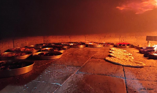 URFA FIRINLARINDA TEPSİ ŞÖLENİ