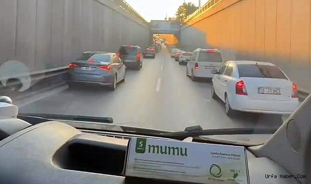 AMBULANSA FERMUAR SİSTEMİ İLE YOL VERDİLER