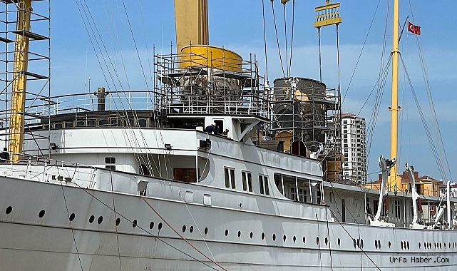 ATATÜRK'ÜN YATI SAVARONA, SULARA İNECEK GÜNLERİNİ BEKLİYOR