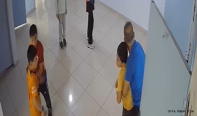 BOĞAZINA CİSİM KAÇAN ÖĞRENCİ HEİMLİCH MANEVRASI İLE KURTARILDI