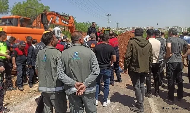 BOZAVA'DA GÖÇÜK ALTINDA KALAN İŞÇİ HAYATINI KAYBETTİ