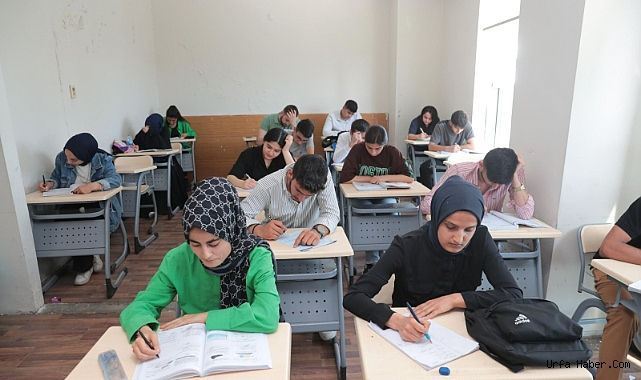 ŞANLIURFALI GENÇLER ŞANMEK İLE GELECEĞE HAZIRLANIYOR.