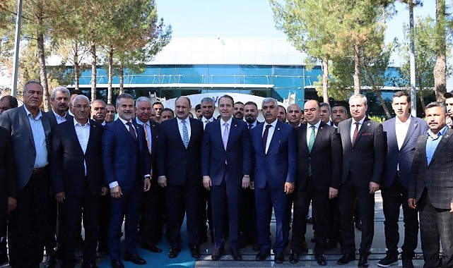 YRP LİDERİ ERBAKAN URFA’YA GELDİ