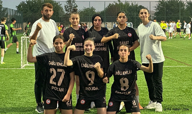 CİZRELİ KIZLAR,SOKAK FUTBOLU 5X5 OYUNLARINDA BÖLGE ŞAMPİYONU OLDU