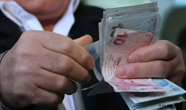 ABDULLAH GÜLER, EN DÜŞÜK EMEKLİ MAAŞININ "12 BİN 500 TL" OLACAĞINI AÇIKLADI