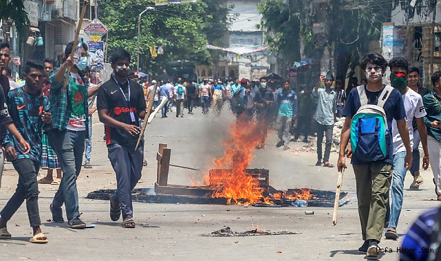 BANGLADEŞ'TEKİ PROTESTOLARDA CAN KAYBI 105'E YÜKSELDİ