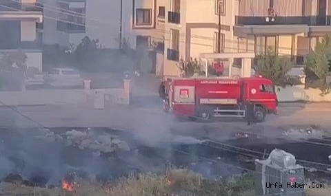 EVLERE YAKIN ÇIKAN YANGIN KORKUTTU