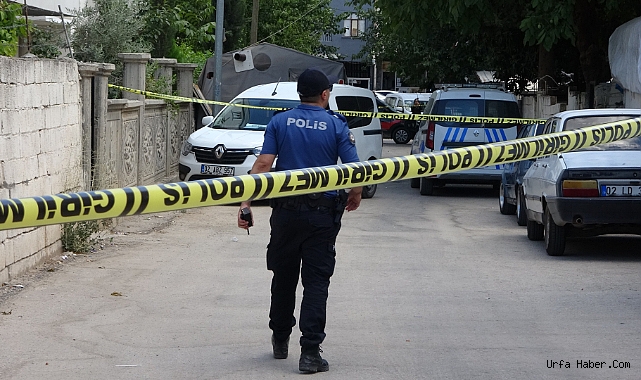 KARISINI ÖLDÜRÜP CESEDİNİ TORBAYA KOYARAK BAHÇEYE ATTI