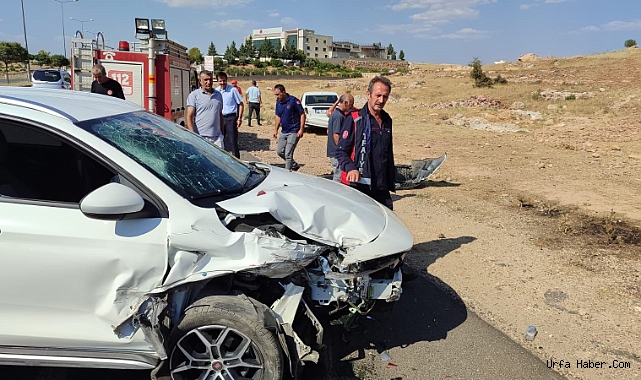 MARDİN'DE İKİ OTOMOBİL ÇARPIŞTI: 6 YARALI