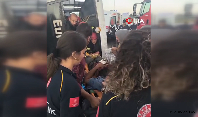 MERSİN'DE FECİ KAZA:12 TARIM İŞÇİSİ YARALI