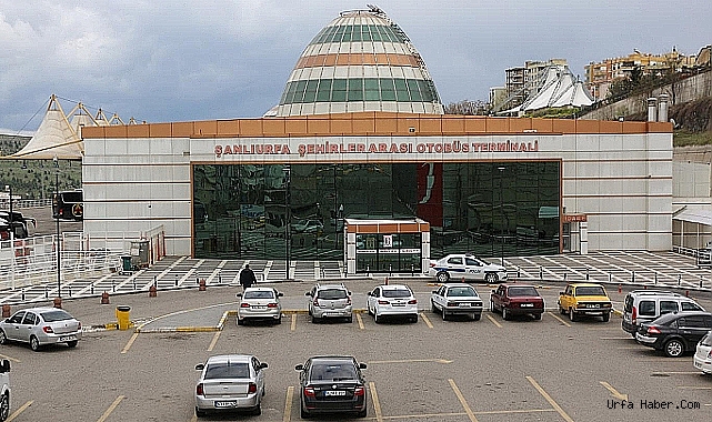 OTOBÜS TERMİNALİ'NDE KAVGA : 4 YARALI