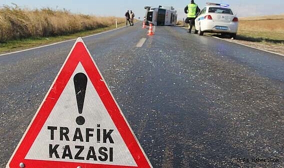 ZİNCİRLEME MOTOSİKLET KAZASI: 5 YARALI