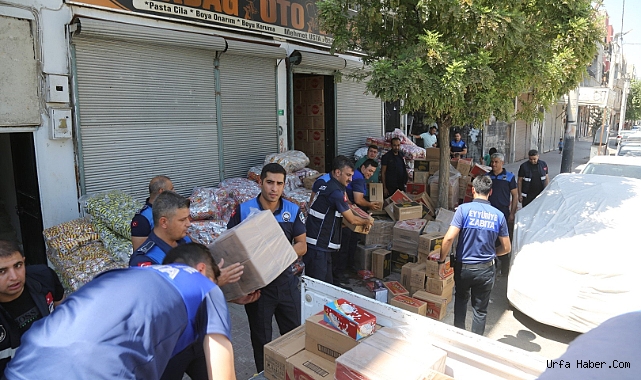 DEPO BASKININDA SON KULLANIM TARİHİ GEÇMİŞ YÜZLERCE GIDA ÜRÜNÜ ELE GEÇİRİLDİ