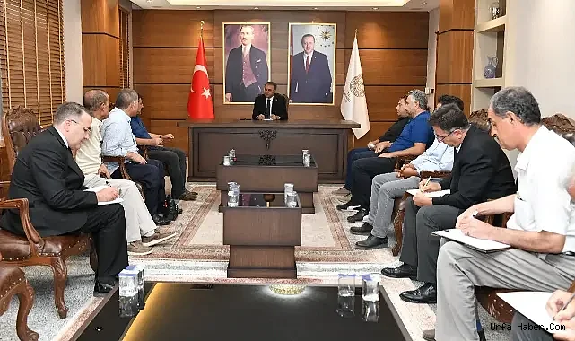 VALİ ŞILDAK, MUHTARLARLA BİR ARAYA GELDİ