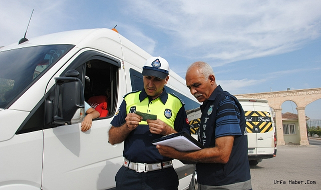BÜYÜKŞEHİR ZABITA’DAN OKUL SERVİSLERİNE YÖNELİK DENETİM