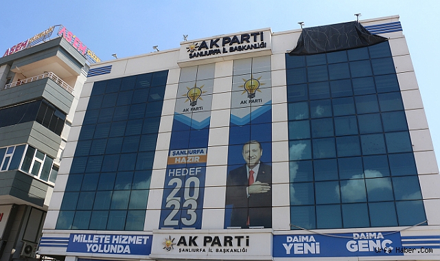 ŞANLIURFA’DA AK PARTİ’NİN 9 İLÇE BAŞKANI GÖREVLERİNDEN AYRILDI