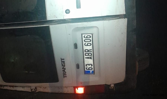 ŞANLIURFA'DA MİNİBÜS İLE OTOMOBİL ÇARPIŞTI: 1 ÖLÜ, 3 YARALI