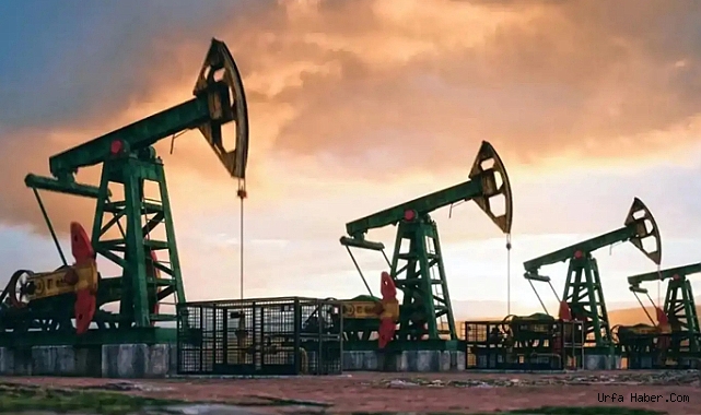 BRENT PETROLÜN VARİLİ 72 DOLAR SEVİYESİNDE