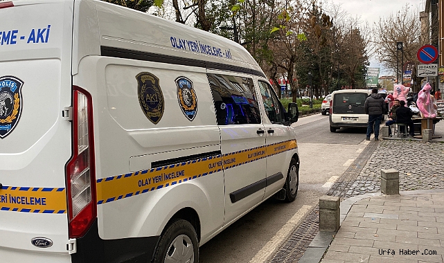 KALBİNDEN TEK KURŞUNLA VURULMUŞ HALDE BULUNAN KADIN ERKEK ARKADAŞINA NOT BIRAKMIŞ
