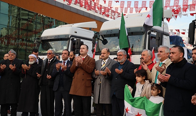 ŞANLIURFA'DAN SURİYE'YE 5 TIR YARDIM DUALARLA GÖNDERİLDİ