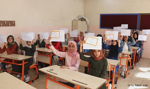 19 MİLYON ÖĞRENCİ BUGÜN KARNE HEYECANI YAŞAYACAK