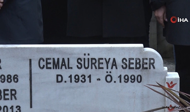 CEMAL SÜREYA VEFATININ 35. YILINDA KABRİ BAŞINDA KIR ÇİÇEKLERİYLE ANILDI