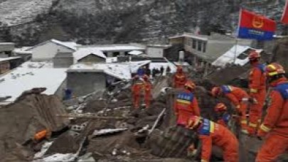 ÇIN'DE HEYELAN FACIASI