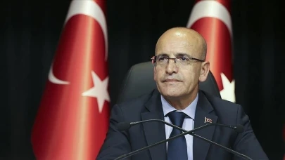 BAKAN ŞİMŞEK: ENFLASYONLA KARARLI MÜCADELE SÜRÜYOR