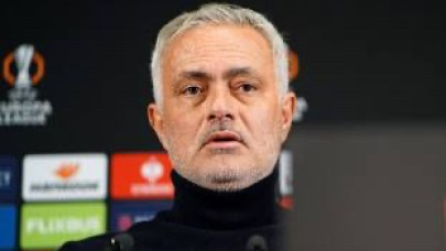 Okan Buruk, Mourinho’yu Eleştirdi, Ağlayan Kendisi Oldu