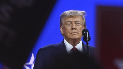 Trump: Cinsiyet Değiştirme Ameliyatlarını Yasakladı!