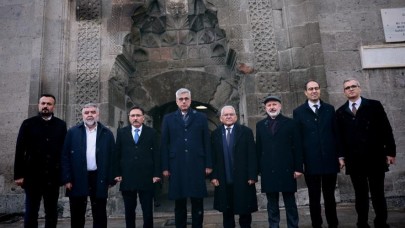 İlk Tıp Fakültesinin Keşfi