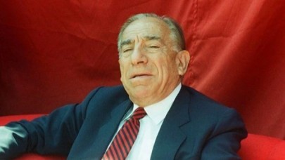 Türk Milliyetçiliğinin Sembol İsmi: Alparslan Türkeş