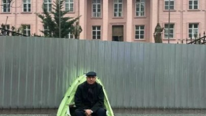 Mahmut Tanal, Gençler İçin Adalet Bakanlığı Önünde Nöbette