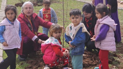 Viranşehir’de “Her Cana Bir Fidan” Kampanyası Devam Ediyor