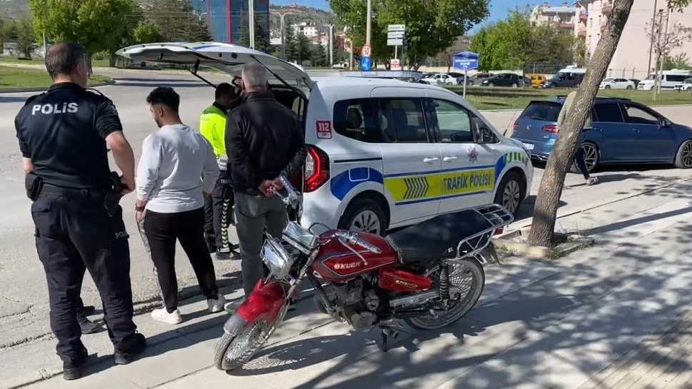 Elazığ’da Trafik Dehşeti: Otomobil İle Motosiklet Çarpıştı