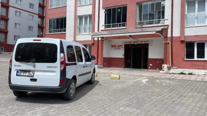 Evde Katliam: Kardeşler Boğazlanarak Öldürüldü!