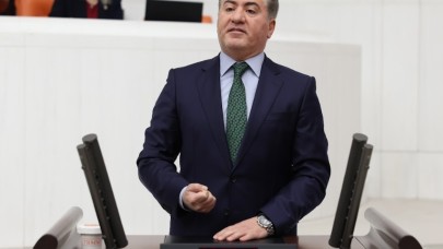 Emir: “Karanlık Zihniyeti Boğacağız”