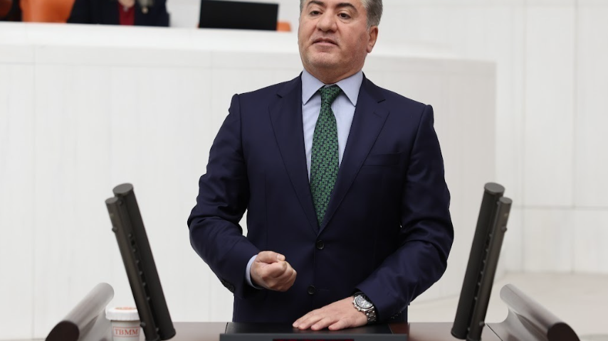Emir: “Karanlık Zihniyeti Boğacağız”