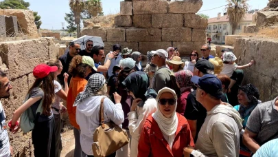 Harran’da Sürpriz Rehber: İlçeyi Kaymakam Gezdirdi!