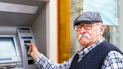 Emekliye Bayram Müjdesi Yolda mı?