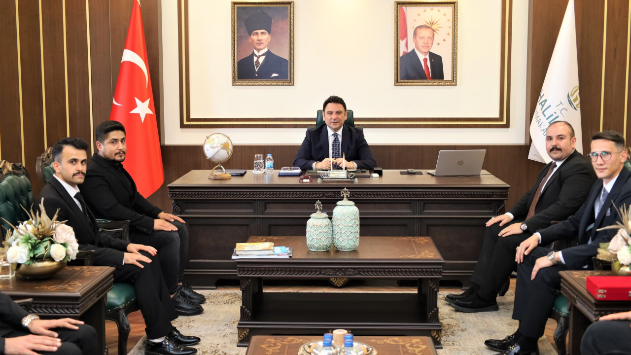 Ülkü Ocakları'ndan Kaymakam Şahin’e anlamlı ziyaret