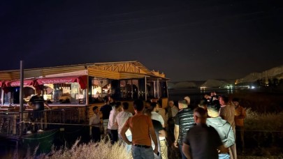 Şanlıurfa’da Restoranda Yemek Yerken Akıntıya Kapıldılar!