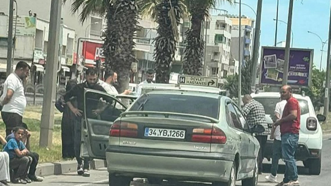 Kavşakta Meydana Gelen Kazada Şans Eseri Yaralanan Olmadı