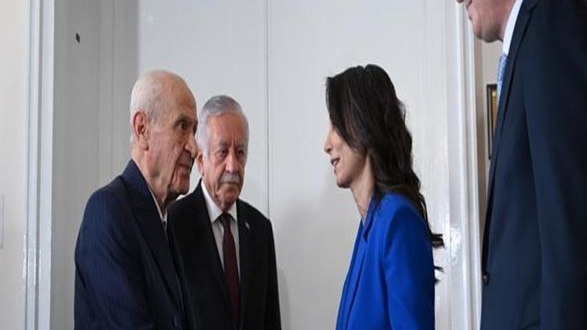 MHP–DEM Parti Teması: Komisyon Masada