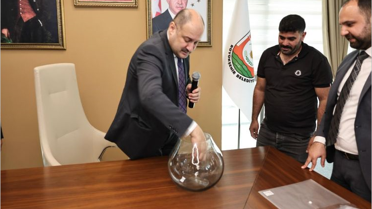 Gülpınar: Azınlık Bir Güruh Şeffaflığı Gölgelemeye Çalışıyor