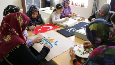 Kadınlara Yönelik Eğitim Programlarını Sürdürüyor !